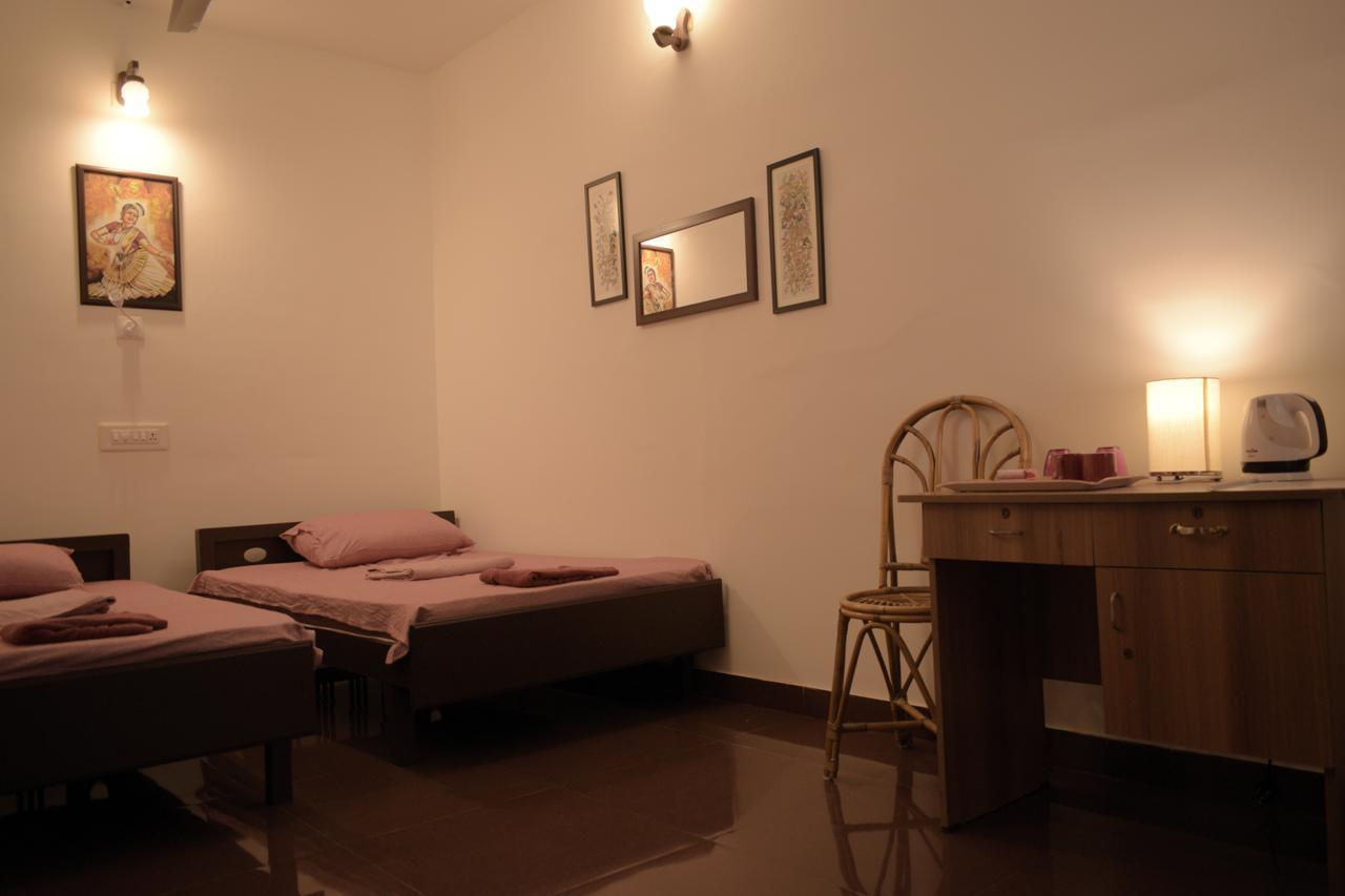 Hotel Vretreat à Kokkānisseri Extérieur photo
